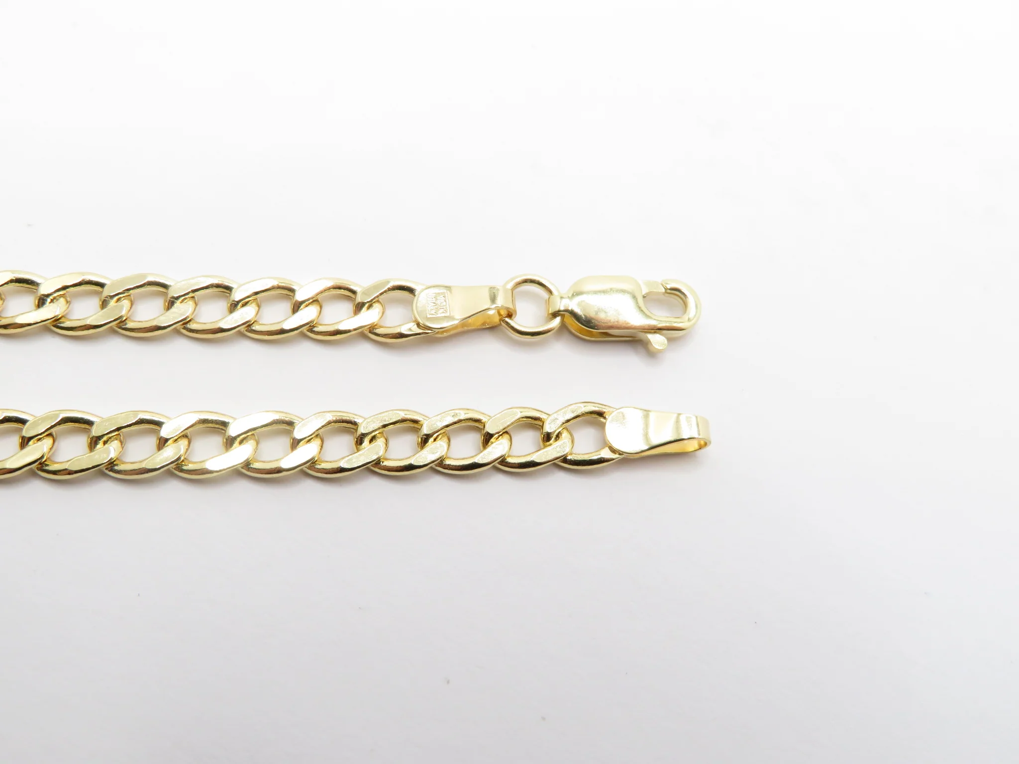 10k Yellow Gold Hollow Curb Bracelet - Image 3