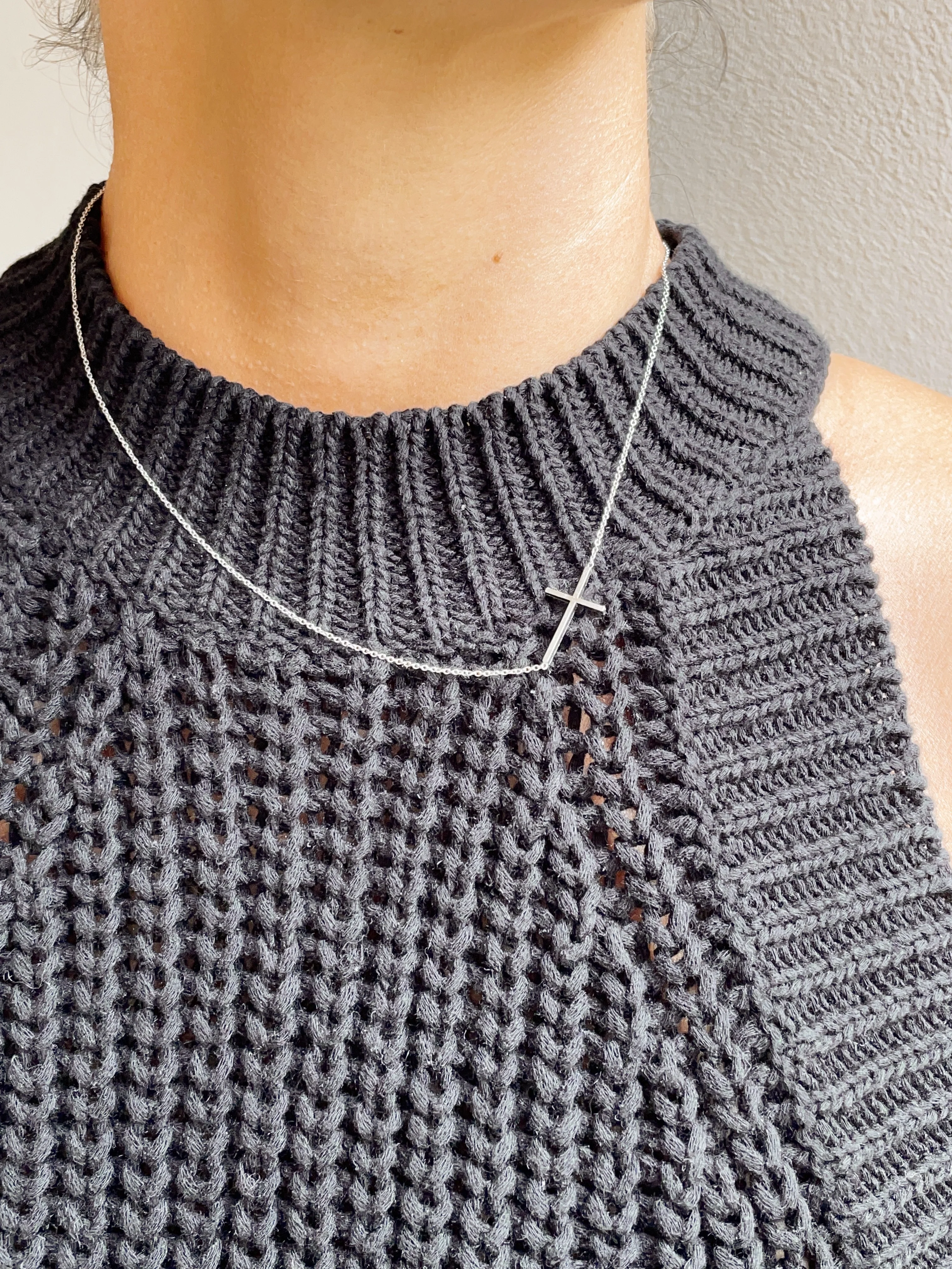 10k Sideways Cross Necklace - Image 6