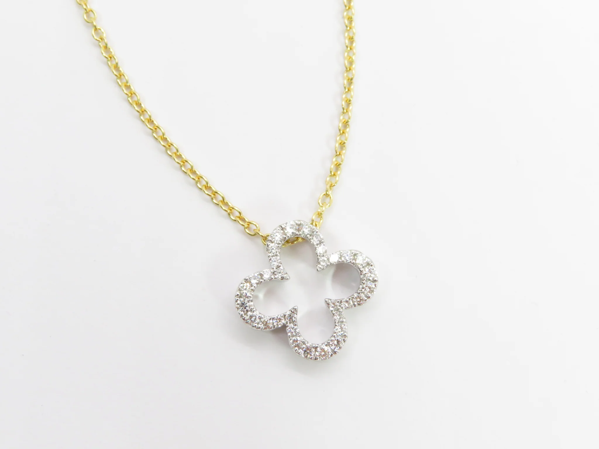 14k Diamond Clover Necklace - Image 4