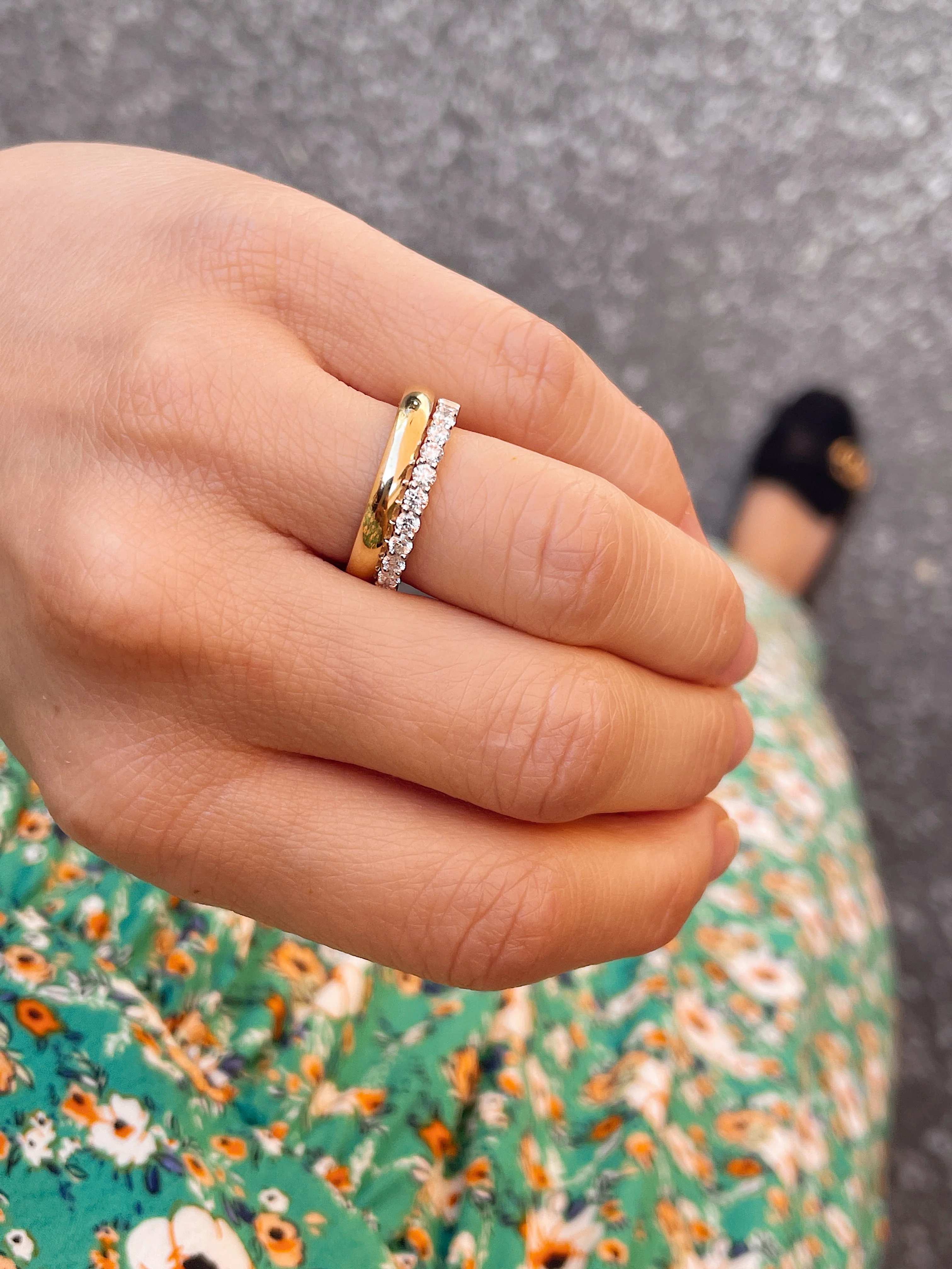 14k White Gold Scallop Diamond Band - Image 8