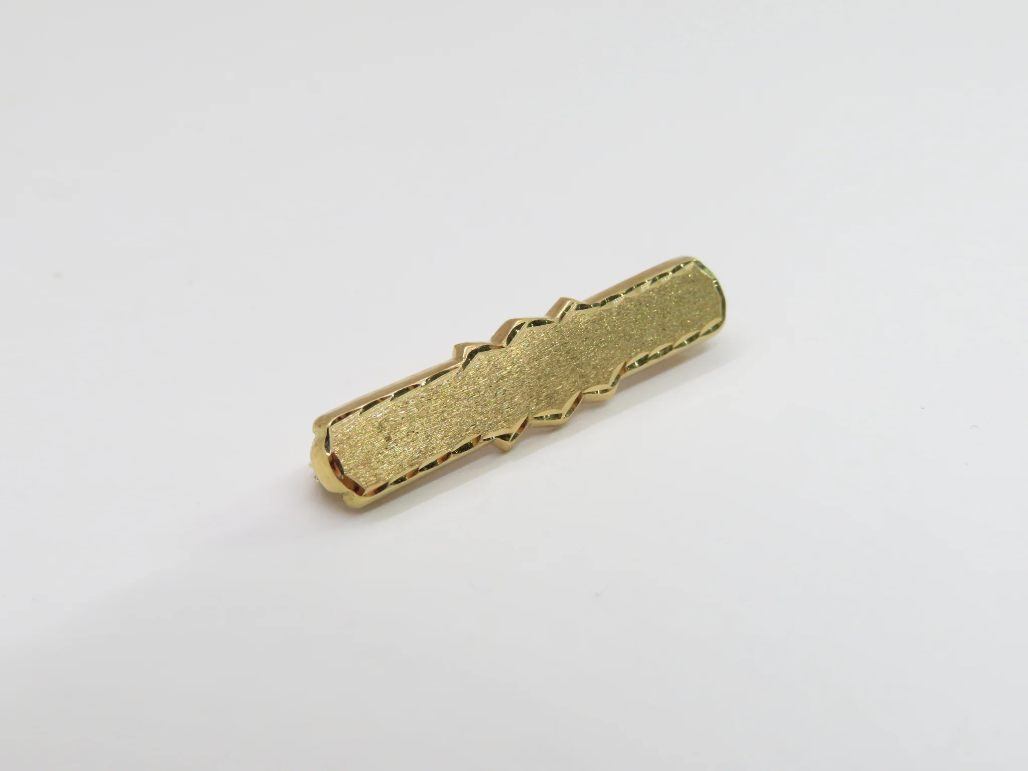 19.25k Yellow Gold Little Crown Pin - Image 4
