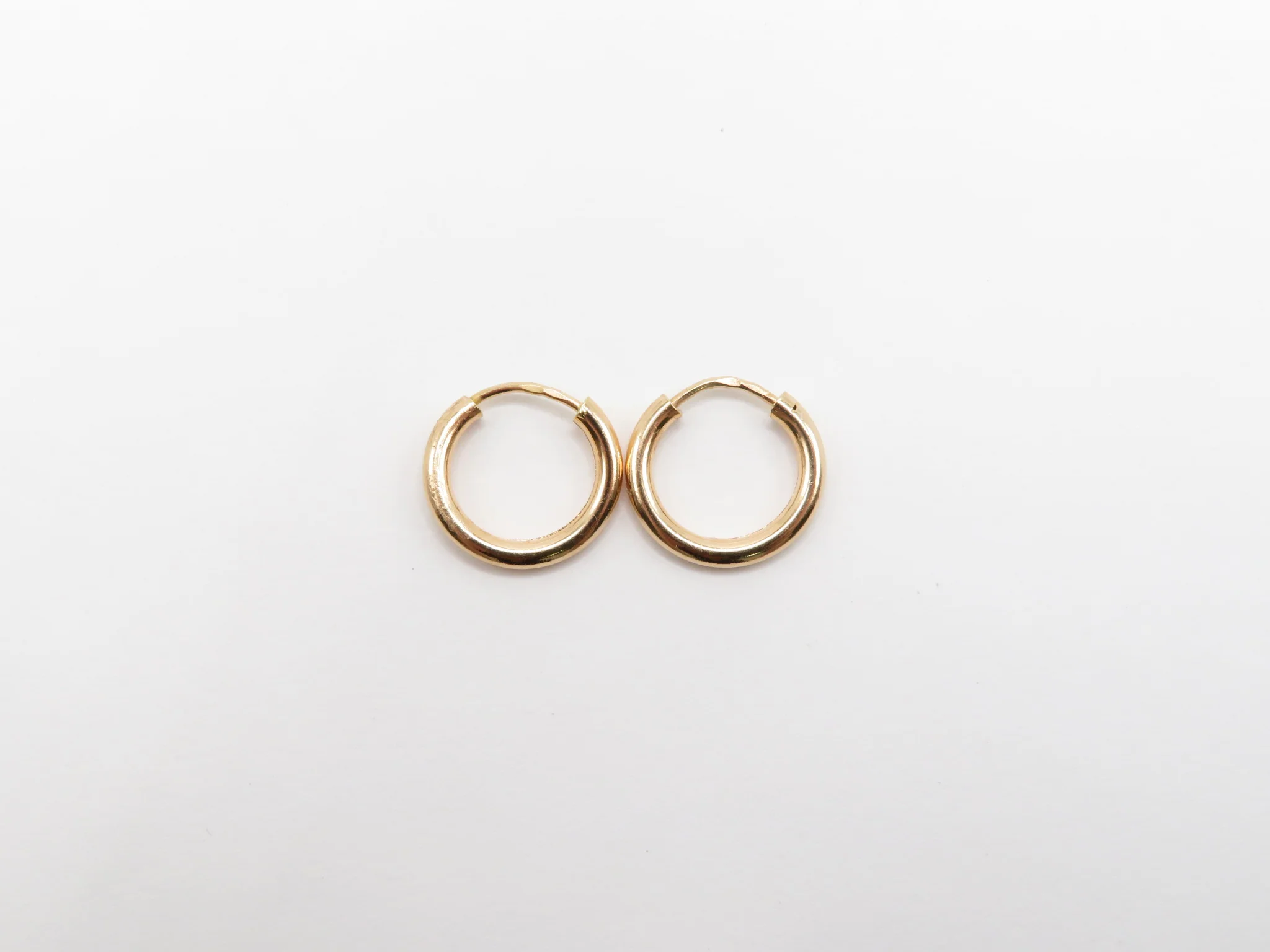 19.25k Yellow Gold Classic Thicker Sleepers - Image 14