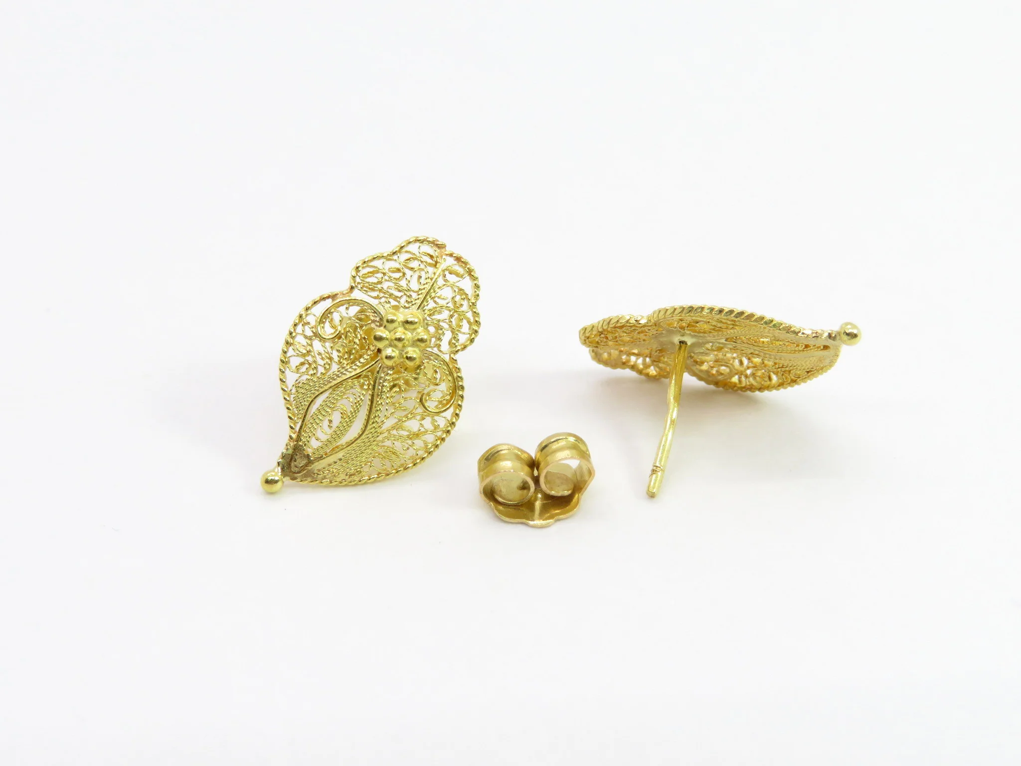 19.25k Yellow Gold Coracao Viana Studs - Image 4