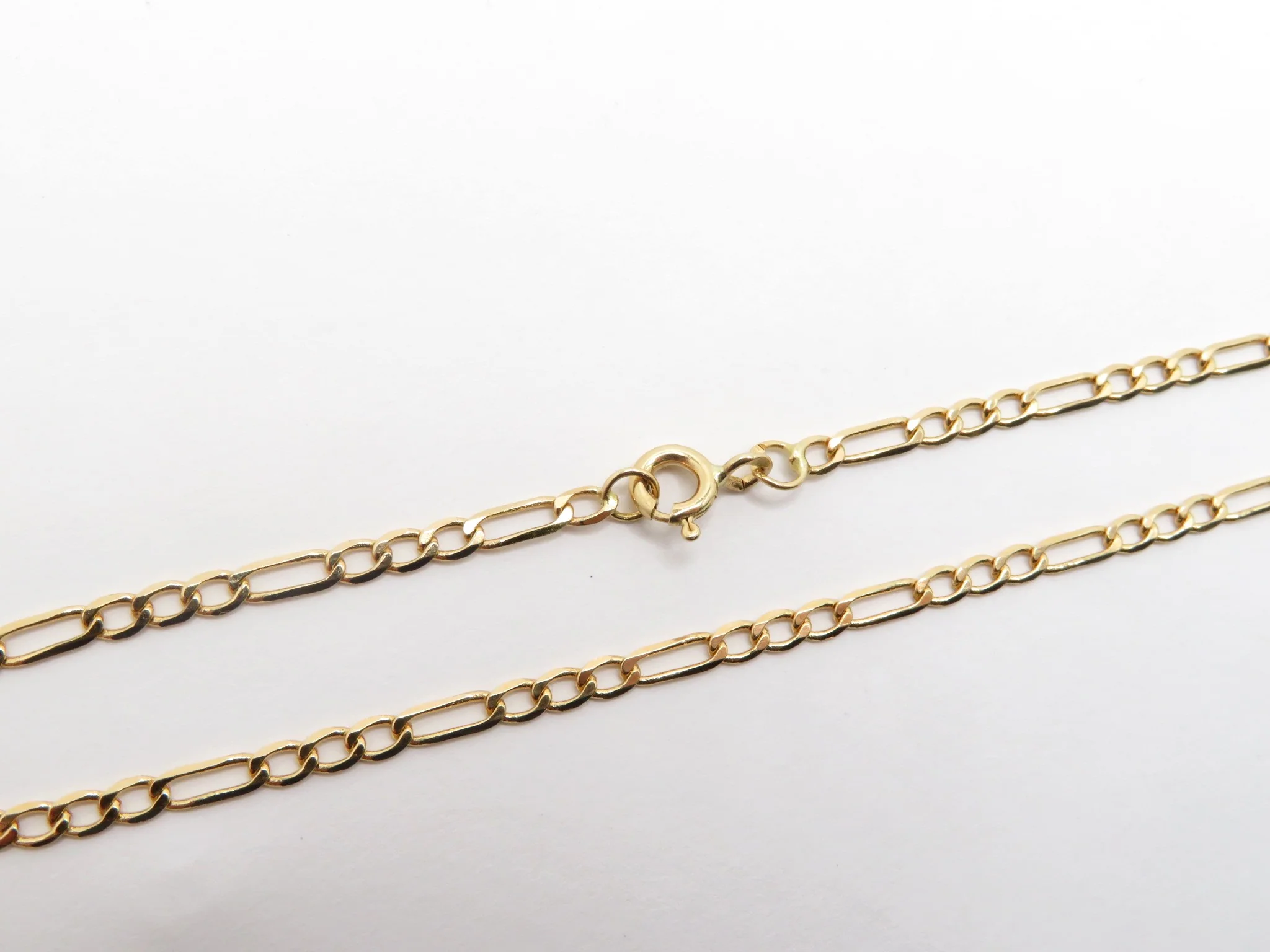 19.25k Yellow Gold Figaro Chain - Image 7