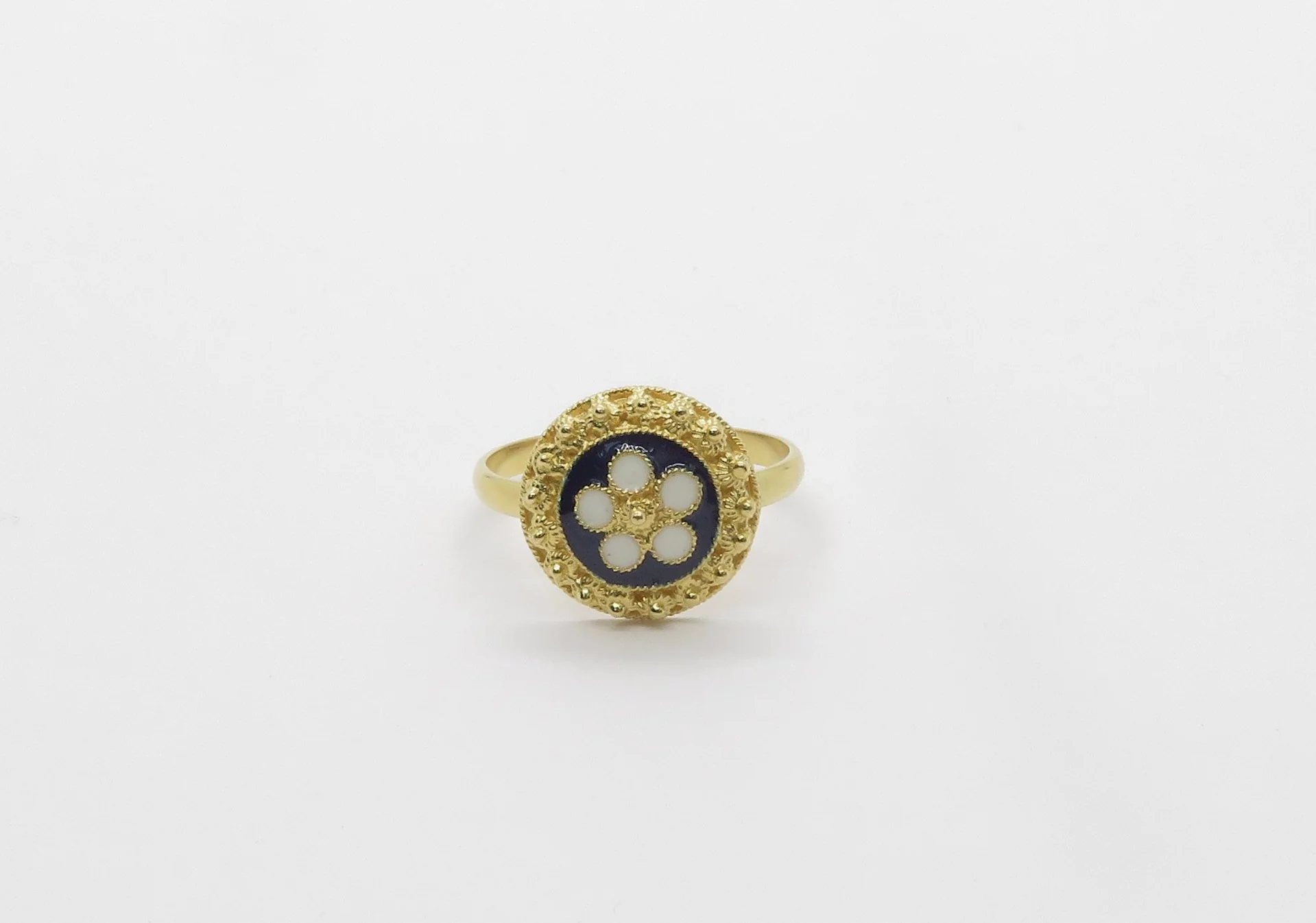 19.25k Yellow Gold Floral Enamel Ring - Image 3