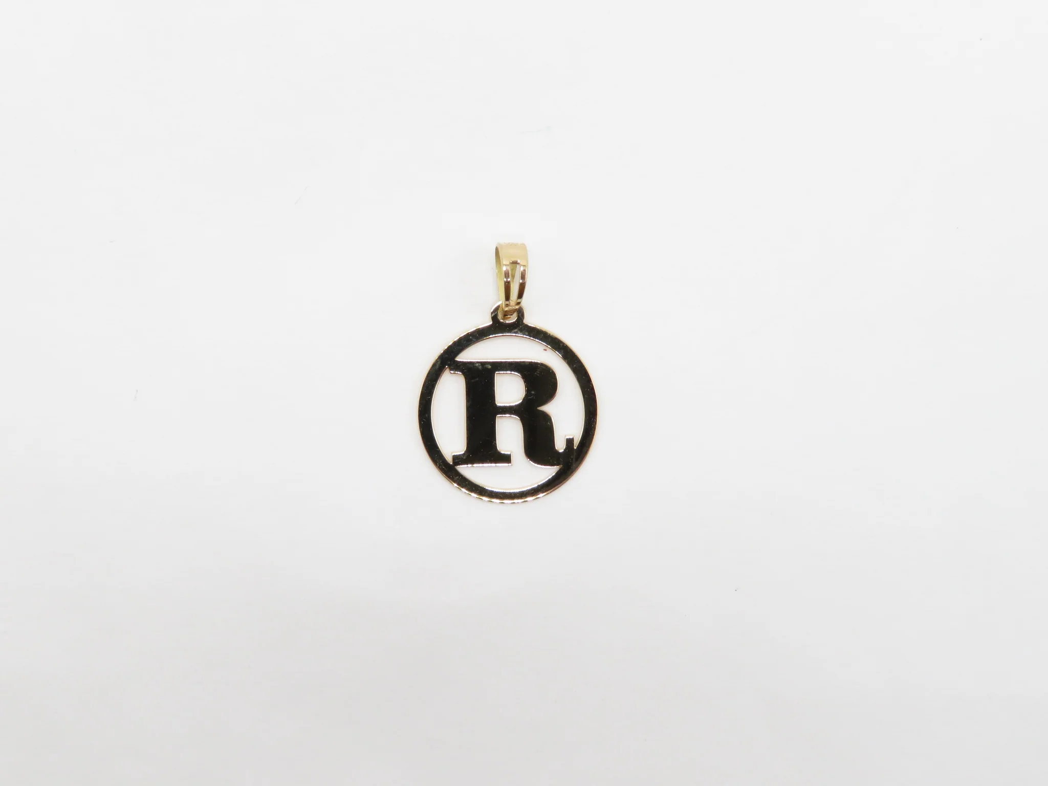 19.25k Yellow Gold Round Frame Initials - Image 22