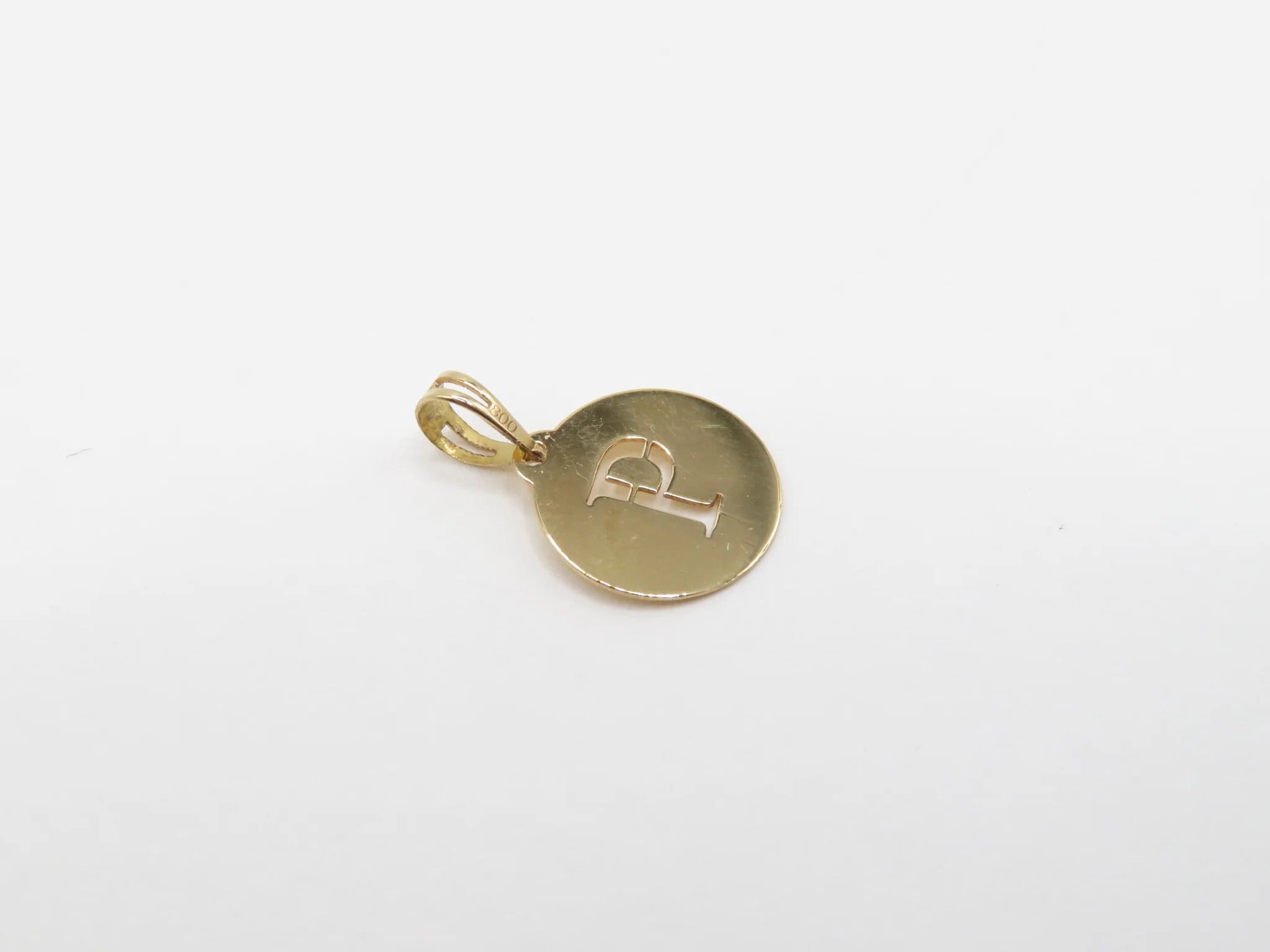19.25k Yellow Gold Stencil Initial Pendant - Image 25