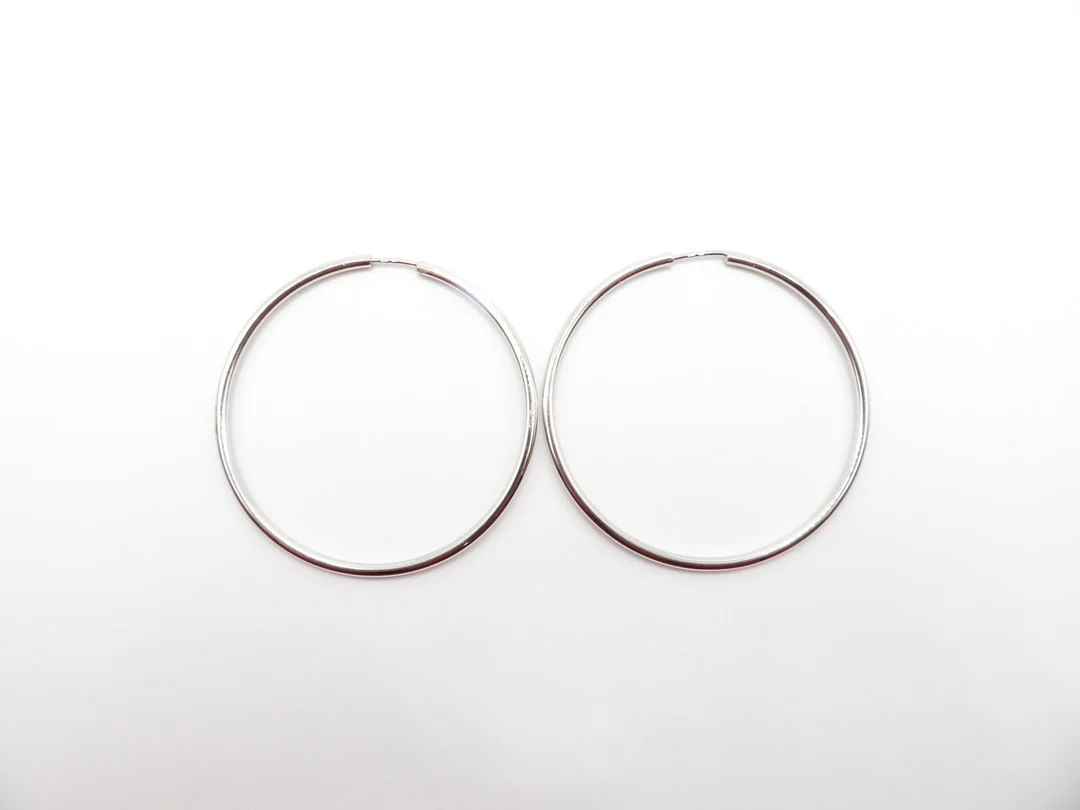 19.25k White Gold Large Sleeper Hoops - Image 8