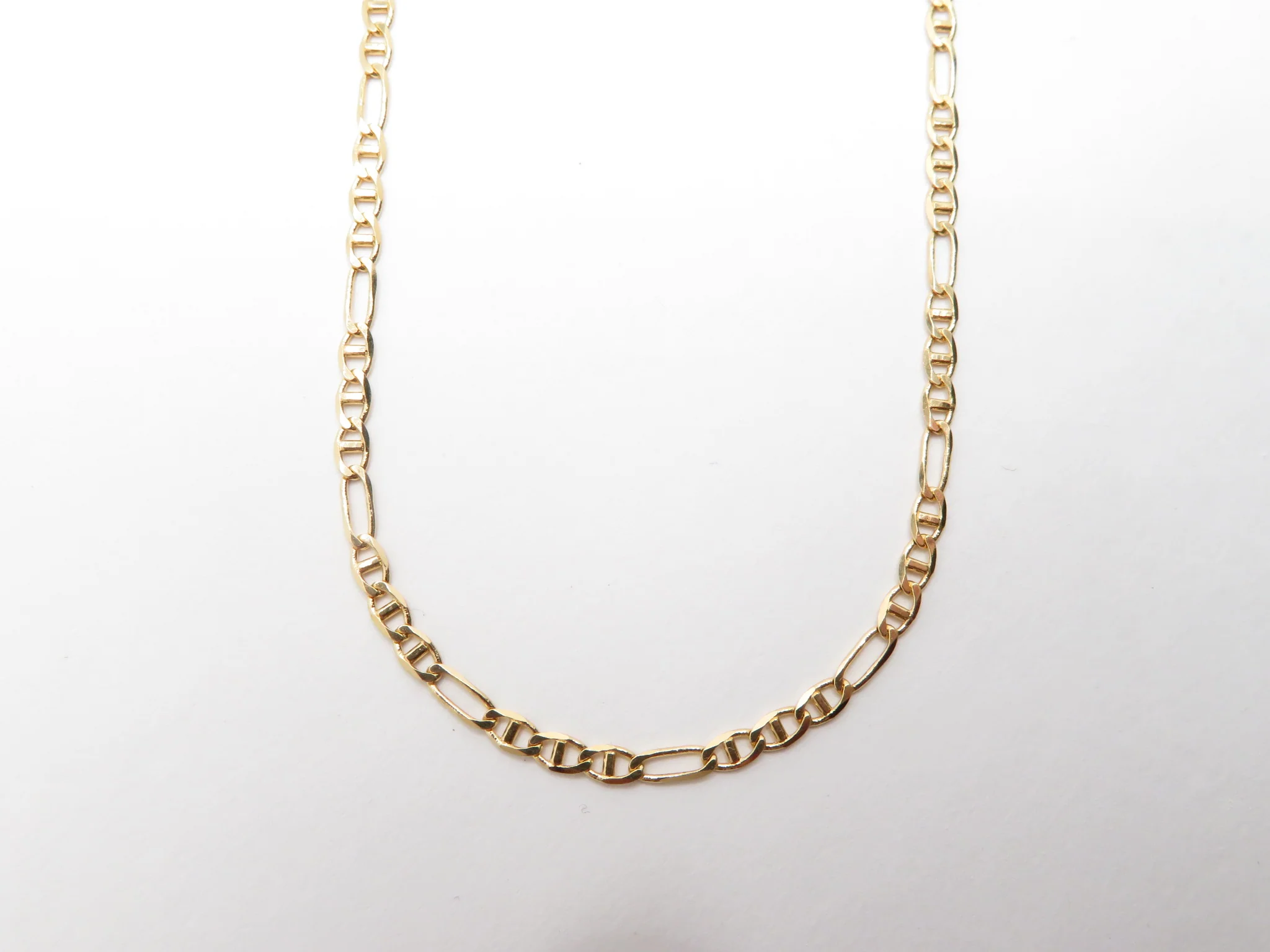 19.25k Yellow Gold Flat Anchor Figaro Link Necklace - Image 5