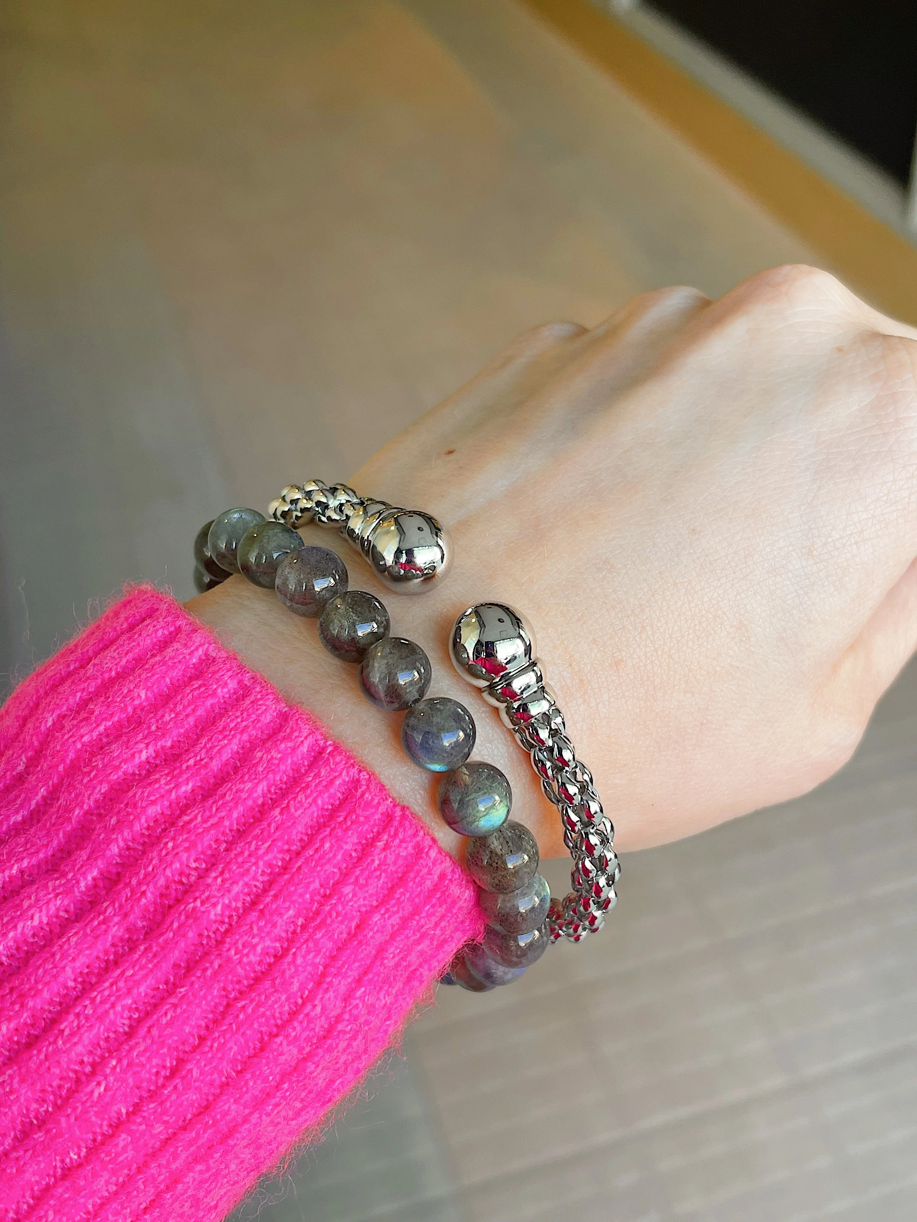Labradorite Stretch Bead Bracelet - Image 3